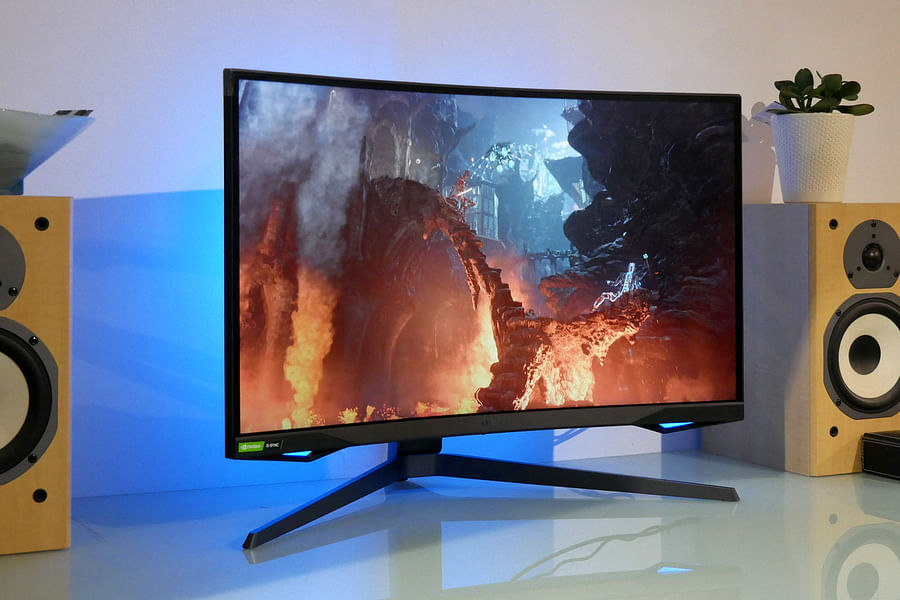 Samsung Odyssey G7 image